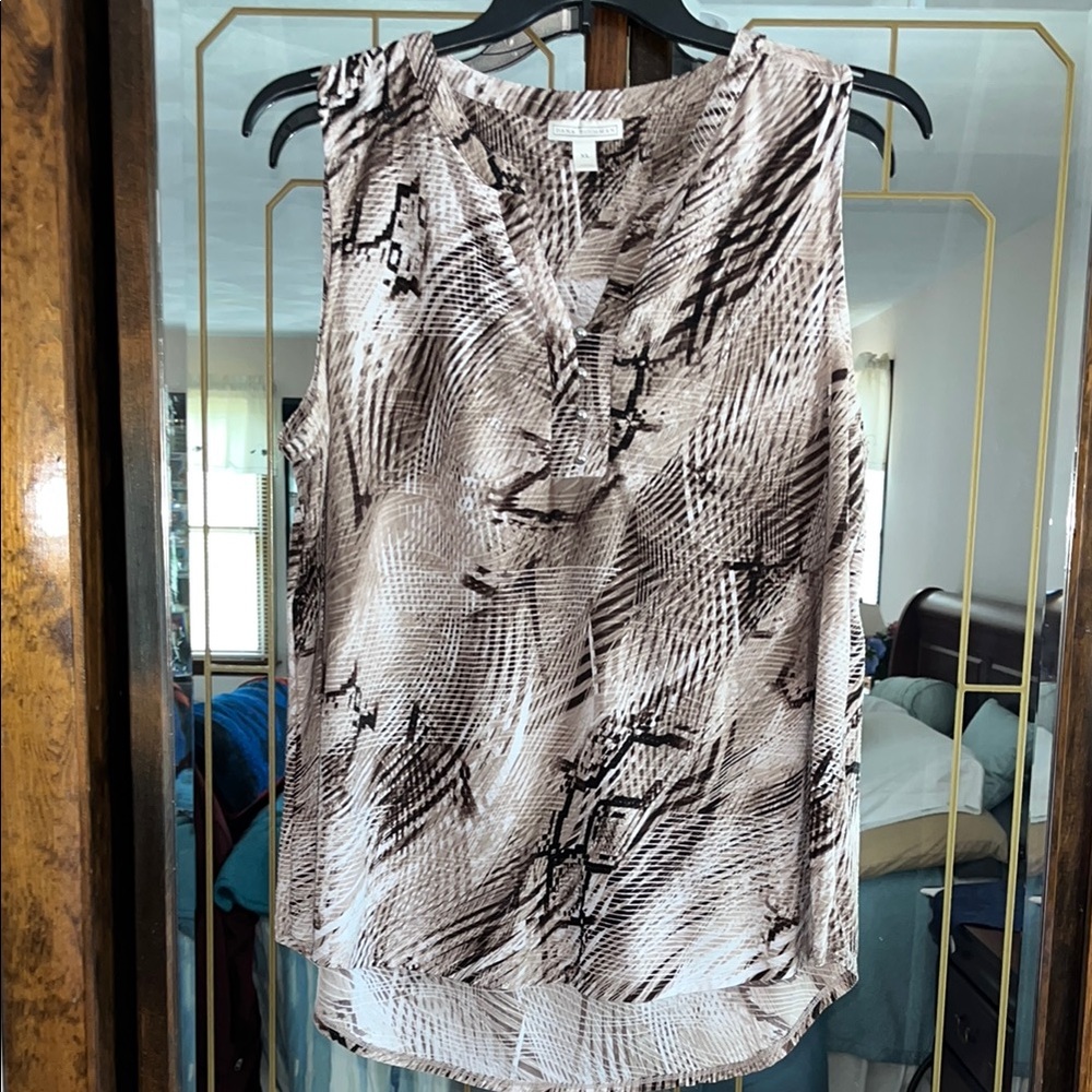 “EUC”-Dana Buchman Brown Asymmetrical Sleeveless Blouse